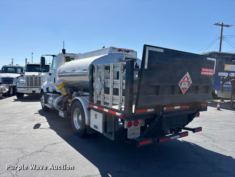 image for item EL2508 2011 International ProStar fuel truck
