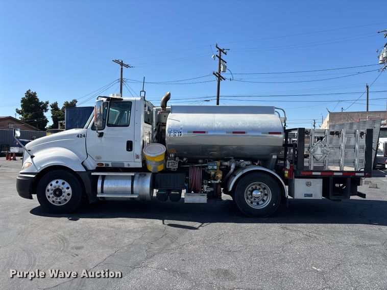 image for item EL2508 2011 International ProStar fuel truck