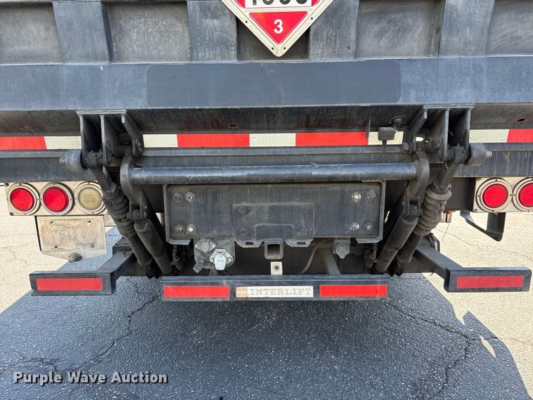image for item EL2508 2011 International ProStar fuel truck