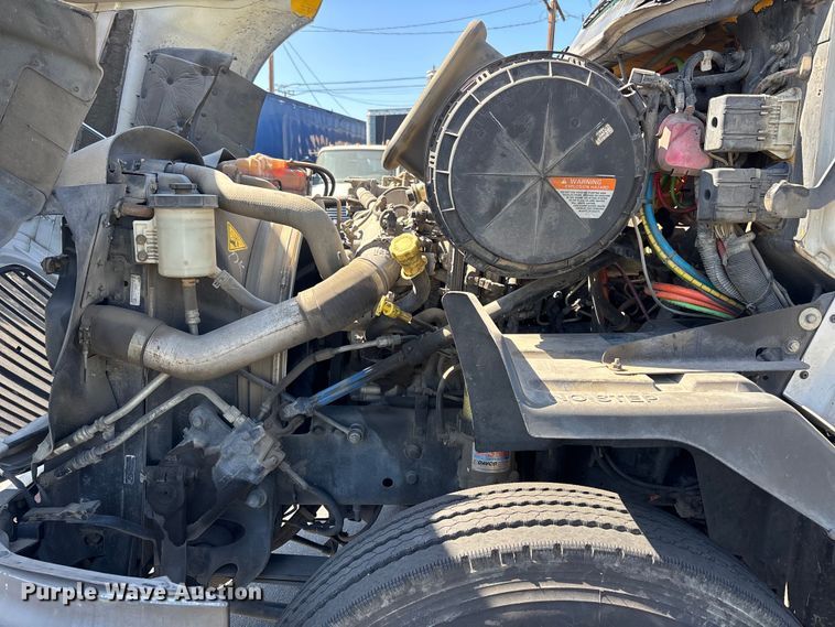 image for item EL2508 2011 International ProStar fuel truck