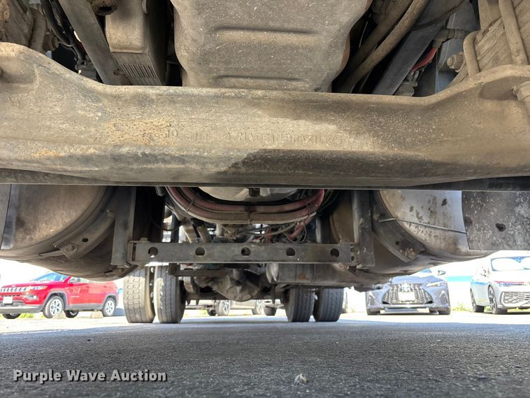 image for item EL2508 2011 International ProStar fuel truck