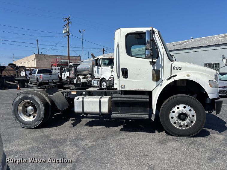 image for item EL2510 2014 Freightliner Business Class M2 semi truck
