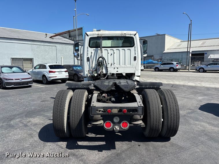 image for item EL2510 2014 Freightliner Business Class M2 semi truck