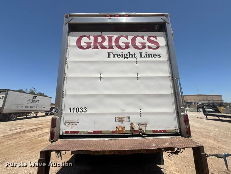 image for item EL2517 2004 Wabash refrigerated van trailer