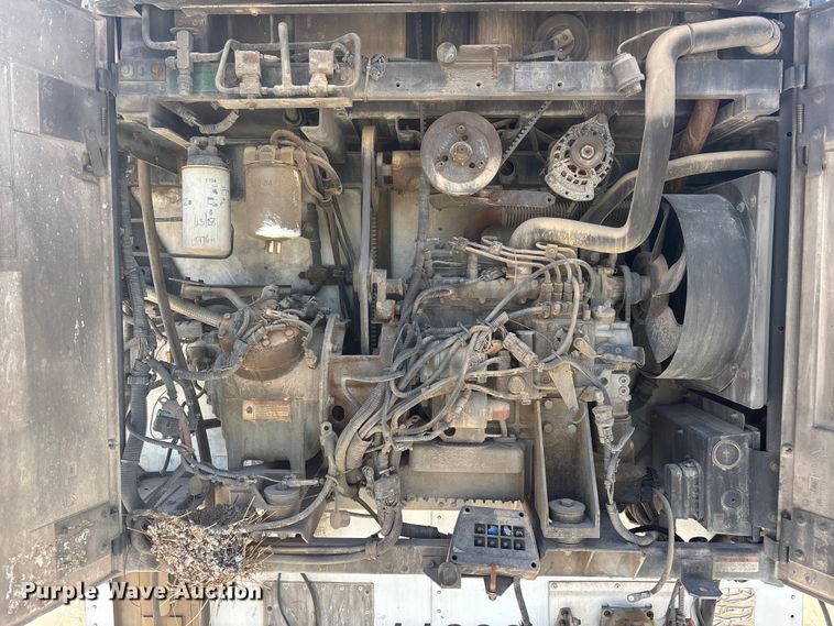 image for item EL2517 2004 Wabash refrigerated van trailer