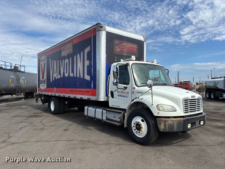 image for item EL2527 2016 Freightliner Business Class M2 box truck