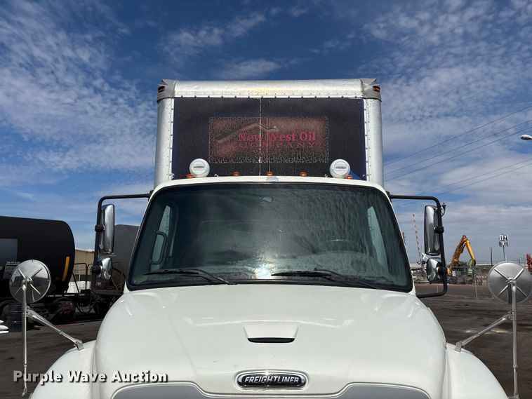 image for item EL2527 2016 Freightliner Business Class M2 box truck