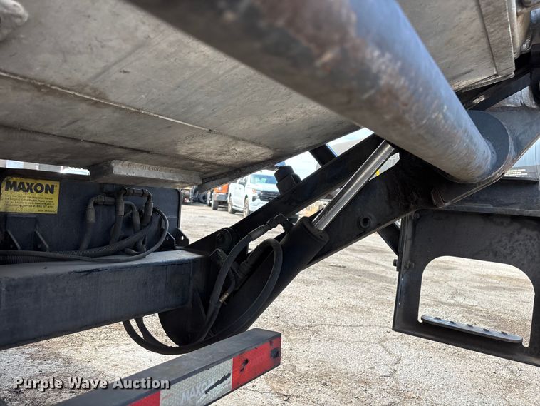 image for item EL2527 2016 Freightliner Business Class M2 box truck