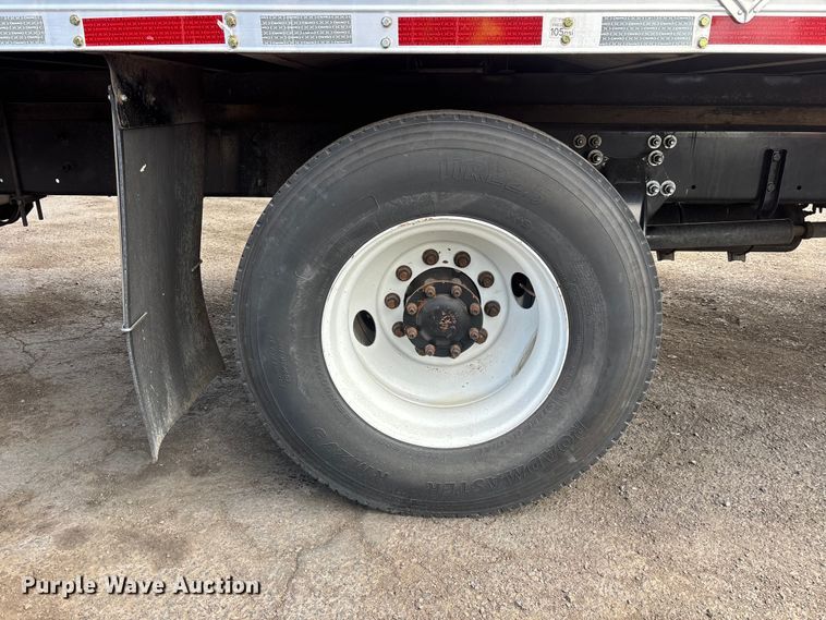 image for item EL2527 2016 Freightliner Business Class M2 box truck