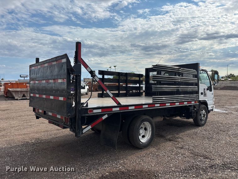 image for item EL2534 2007 GMC W4500 flatbed truck