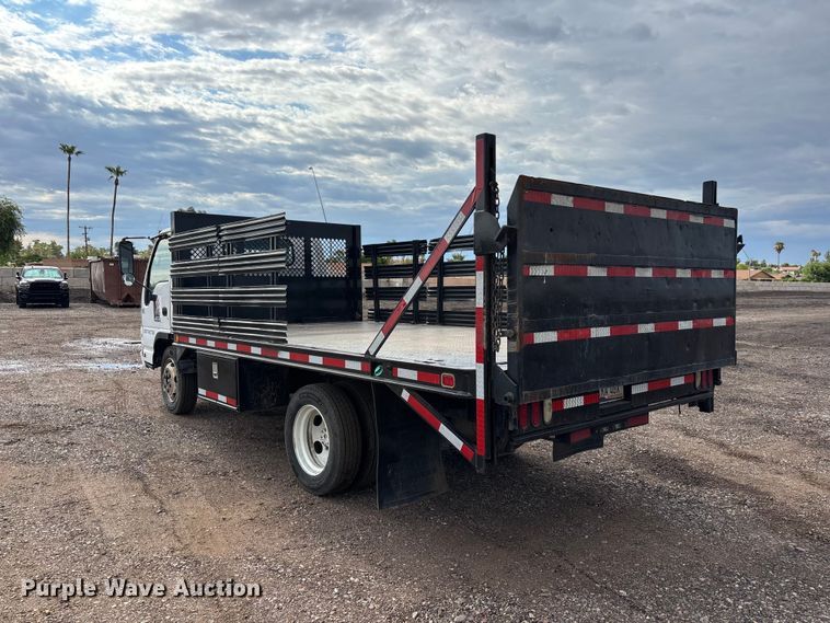 image for item EL2534 2007 GMC W4500 flatbed truck