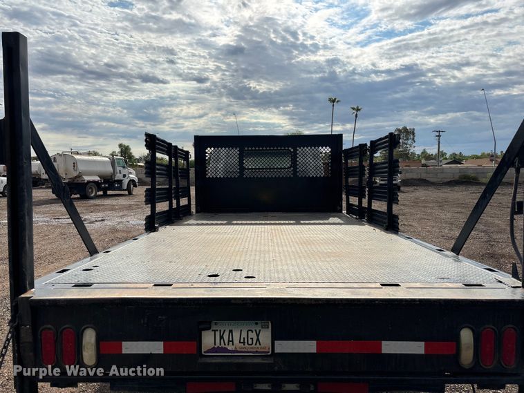image for item EL2534 2007 GMC W4500 flatbed truck
