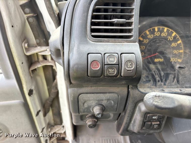 image for item EL2534 2007 GMC W4500 flatbed truck