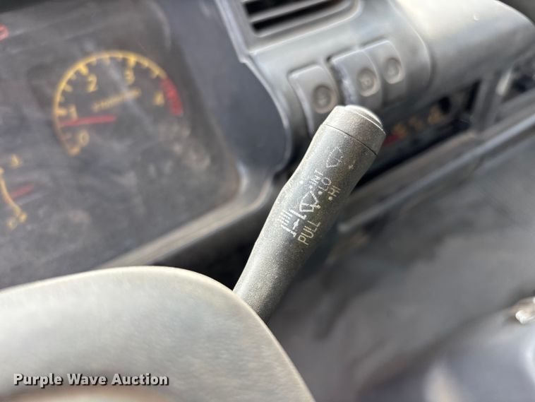 image for item EL2534 2007 GMC W4500 flatbed truck