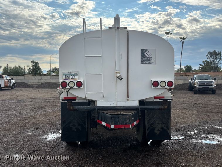 image for item EL2535 1997 Freightliner FL70 water truck
