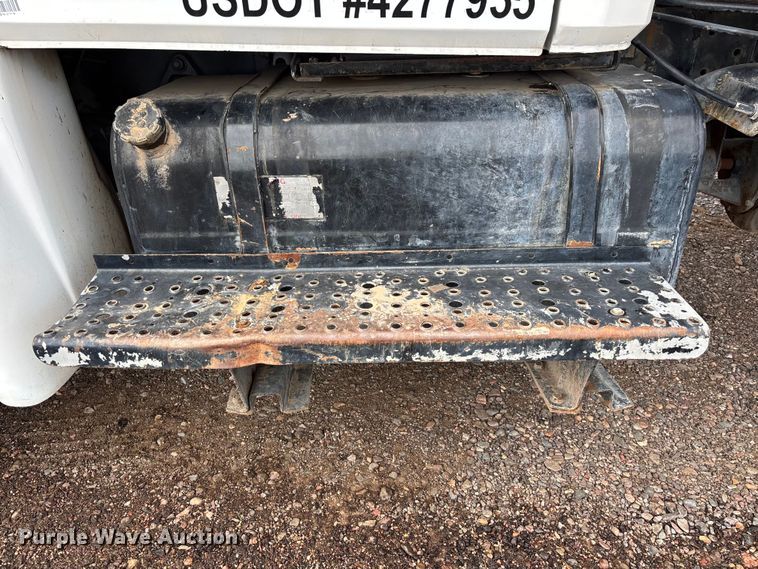 image for item EL2535 1997 Freightliner FL70 water truck