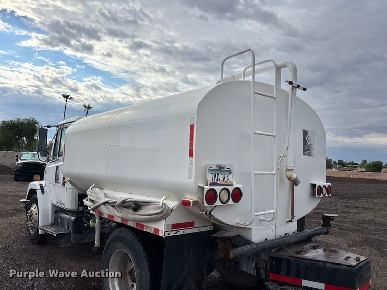 image for item EL2535 1997 Freightliner FL70 water truck