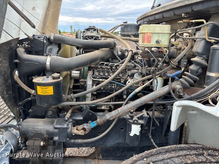image for item EL2535 1997 Freightliner FL70 water truck