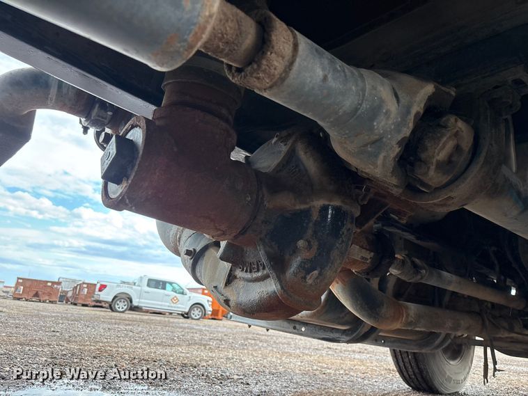 image for item EL2535 1997 Freightliner FL70 water truck