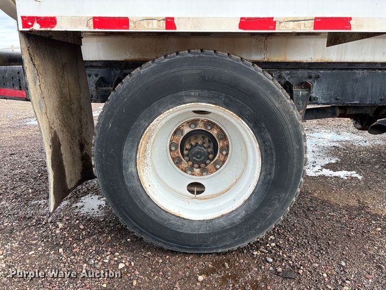 image for item EL2535 1997 Freightliner FL70 water truck