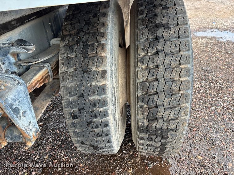 image for item EL2535 1997 Freightliner FL70 water truck