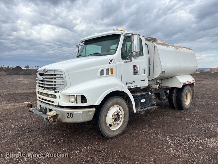 2000 Sterling L9500 Series water truck
