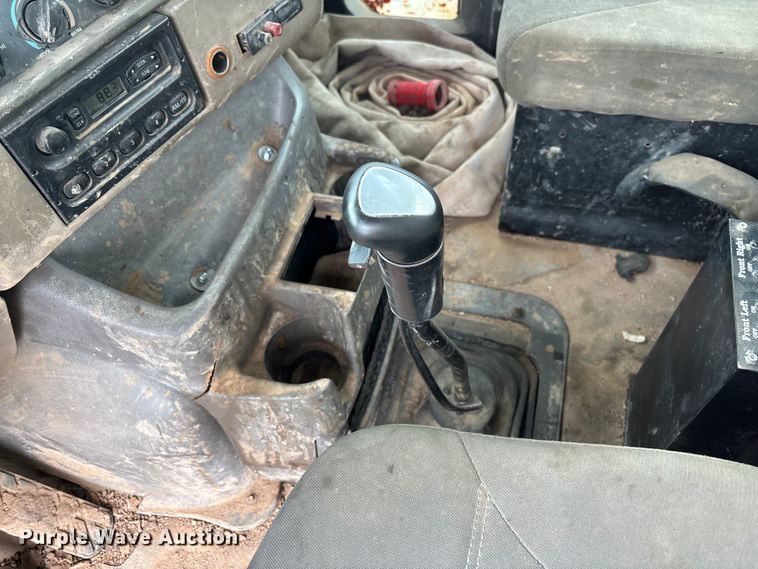 image for item EL2537 2000 Sterling L9500 Series water truck