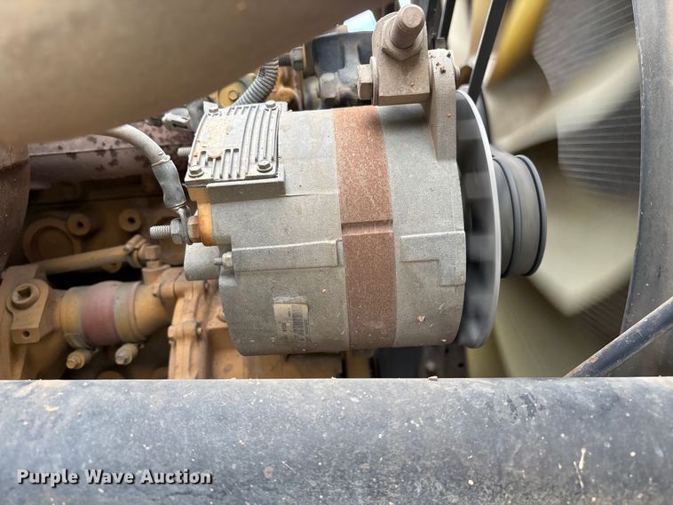 image for item EL2537 2000 Sterling L9500 Series water truck