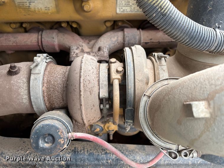 image for item EL2537 2000 Sterling L9500 Series water truck