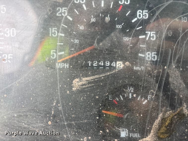 image for item EL2537 2000 Sterling L9500 Series water truck