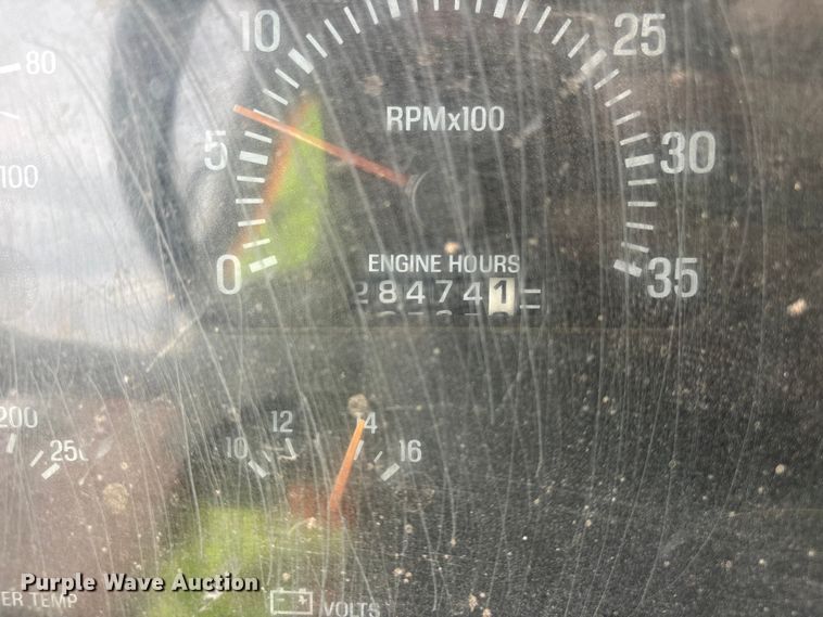 image for item EL2537 2000 Sterling L9500 Series water truck