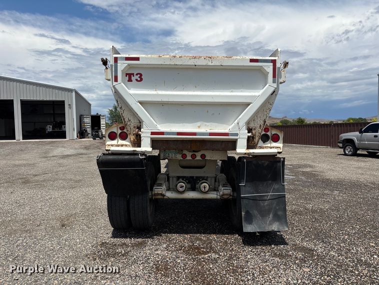 image for item EL2538 2005 Ranco Anvil end dump trailer