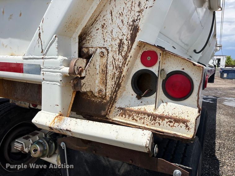 image for item EL2538 2005 Ranco Anvil end dump trailer