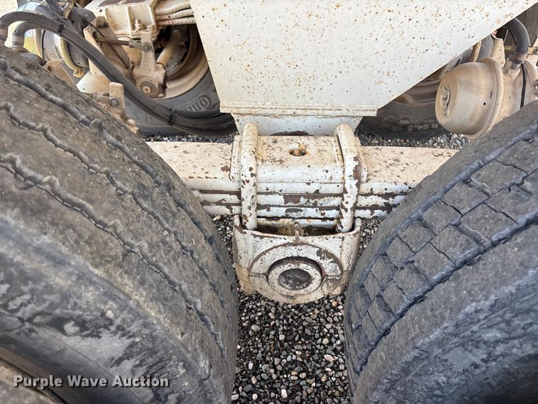 image for item EL2538 2005 Ranco Anvil end dump trailer