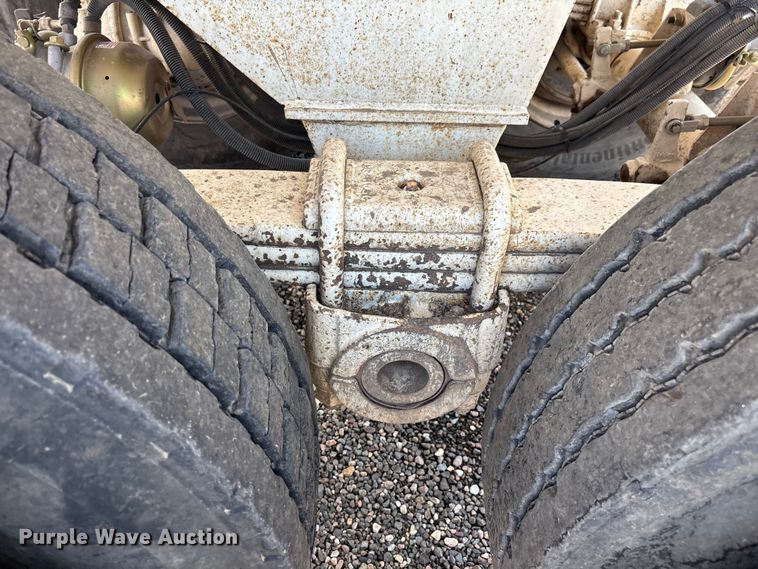 image for item EL2538 2005 Ranco Anvil end dump trailer