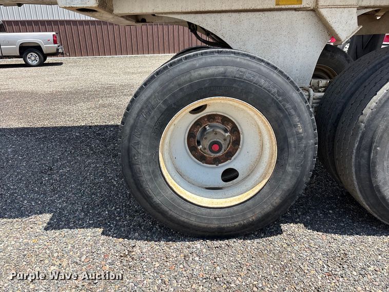 image for item EL2538 2005 Ranco Anvil end dump trailer