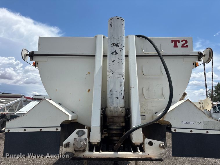 image for item EL2539 2005 Ranco Anvil end dump trailer