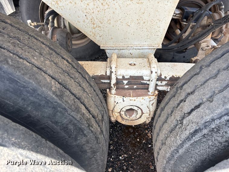 image for item EL2539 2005 Ranco Anvil end dump trailer