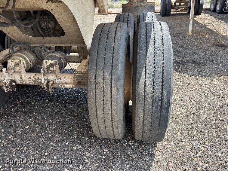 image for item EL2539 2005 Ranco Anvil end dump trailer