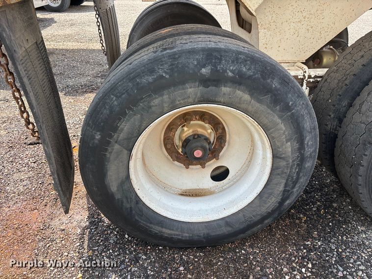 image for item EL2539 2005 Ranco Anvil end dump trailer