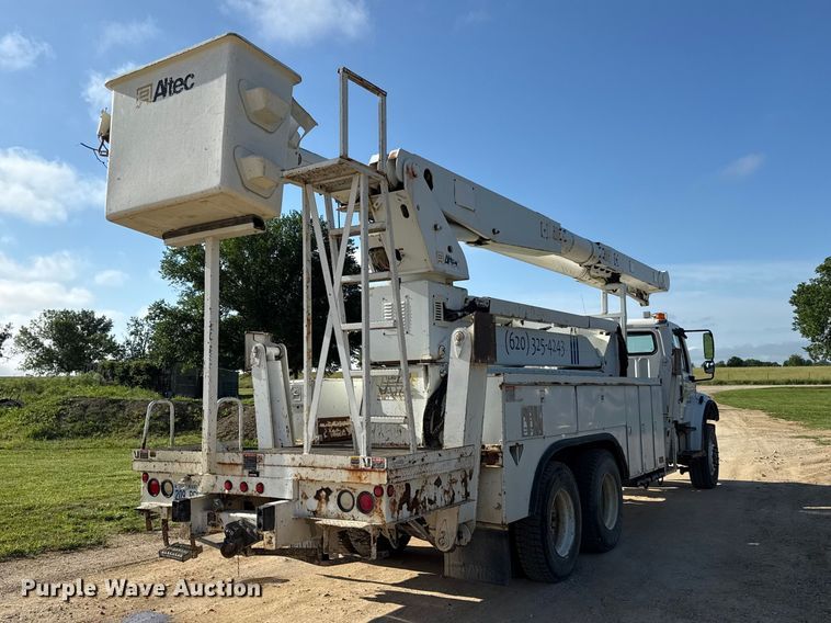 image for item EN0313 2007 Freightliner Business Class M2 bucket truck