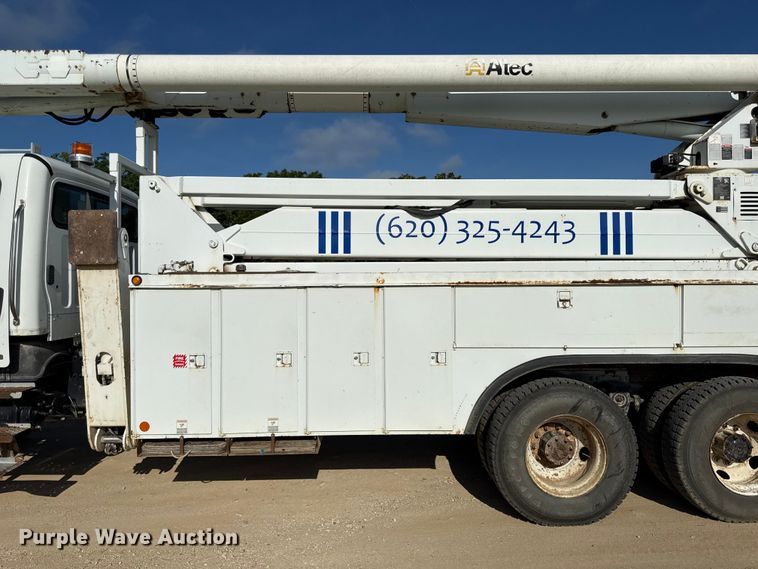 image for item EN0313 2007 Freightliner Business Class M2 bucket truck