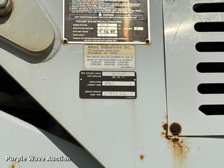 image for item EN0313 2007 Freightliner Business Class M2 bucket truck