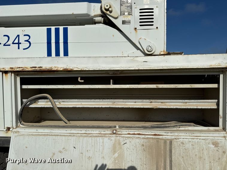 image for item EN0313 2007 Freightliner Business Class M2 bucket truck