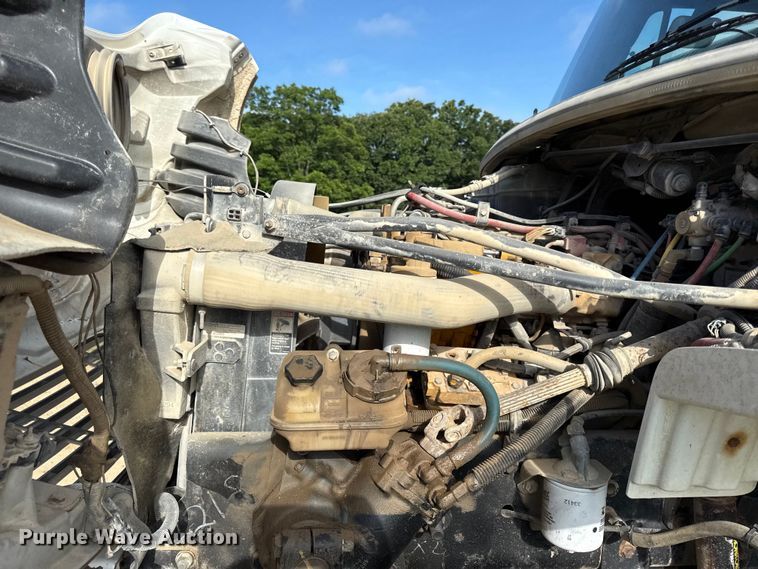 image for item EN0313 2007 Freightliner Business Class M2 bucket truck