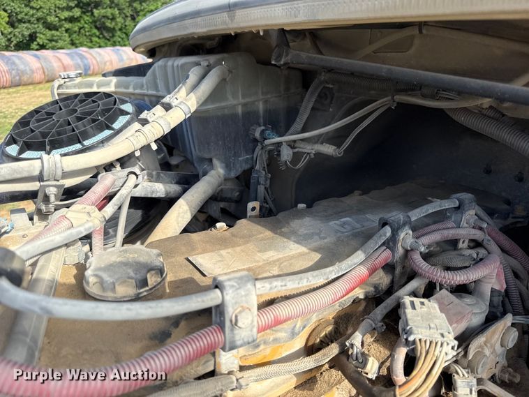 image for item EN0313 2007 Freightliner Business Class M2 bucket truck