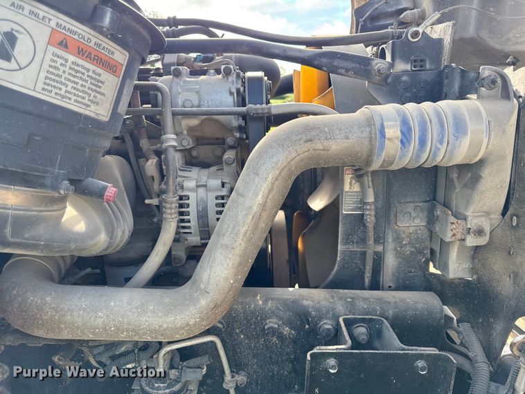 image for item EN0313 2007 Freightliner Business Class M2 bucket truck