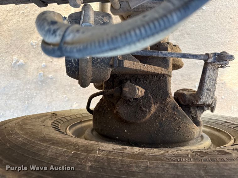 image for item EN0313 2007 Freightliner Business Class M2 bucket truck