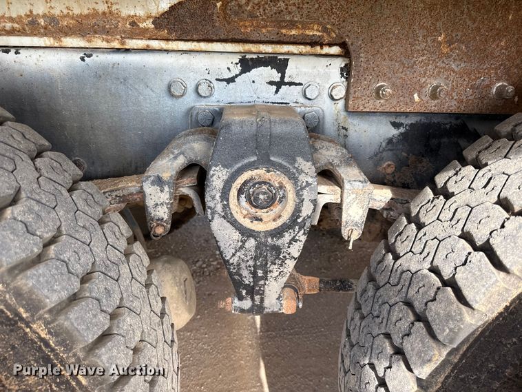 image for item EN0313 2007 Freightliner Business Class M2 bucket truck