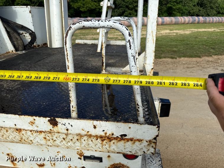 image for item EN0313 2007 Freightliner Business Class M2 bucket truck